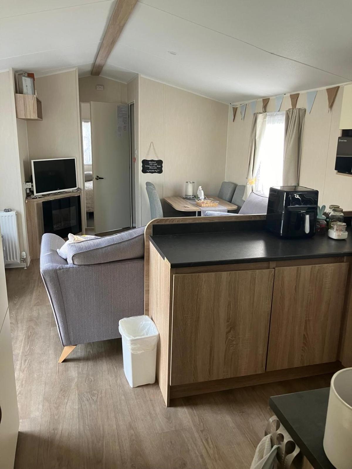 Seasalter The Hideaway Cabin מראה חיצוני תמונה